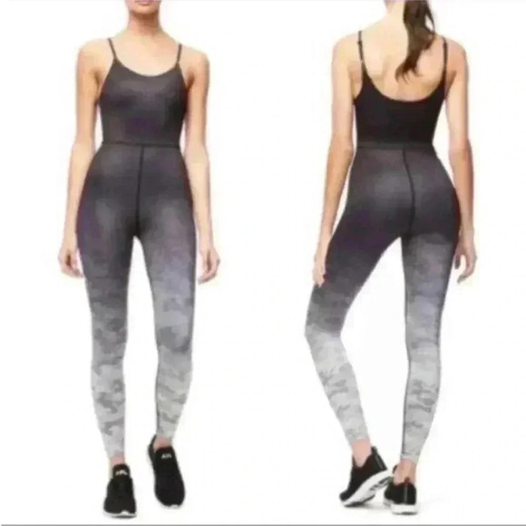 Good American Goddess Black Camo Jumpsuit in size 4 / xl - Picture 1 of 8